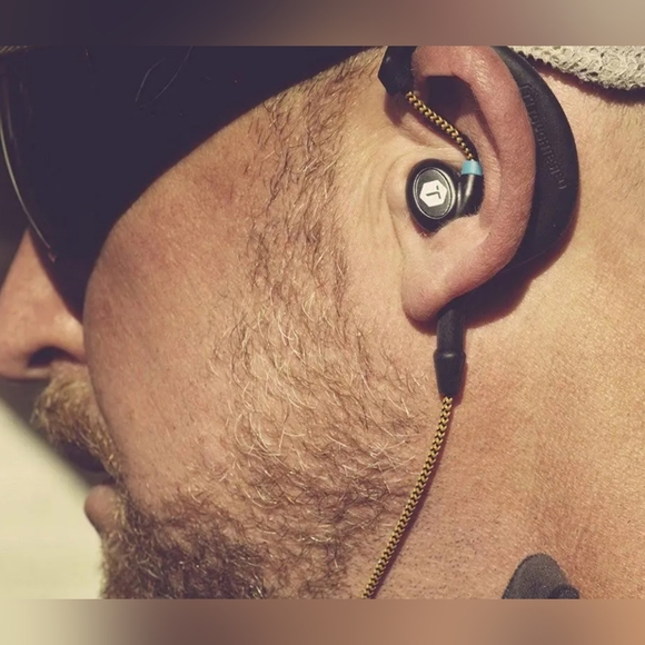 ToughTested TT-HF-JOB Jobsite Noise-Isolating Earbuds Mic + FREE MULTI TOOL - Picture 4 of 12